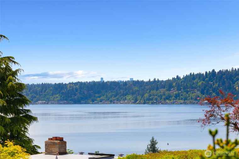 Photo of 18150 60th Pl NE Kenmore, WA 98028