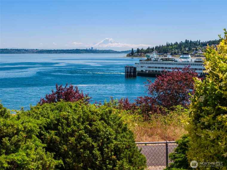 Photo of 26005 Washington Blvd NE Kingston, WA 98346