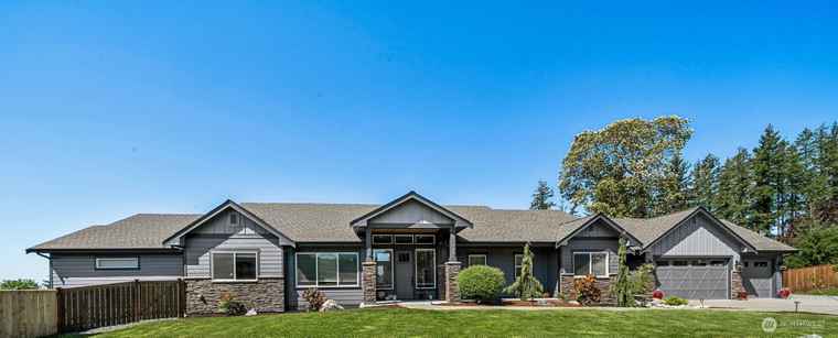 Photo of 168 Mountain Crest Ln Eatonville, WA 98328