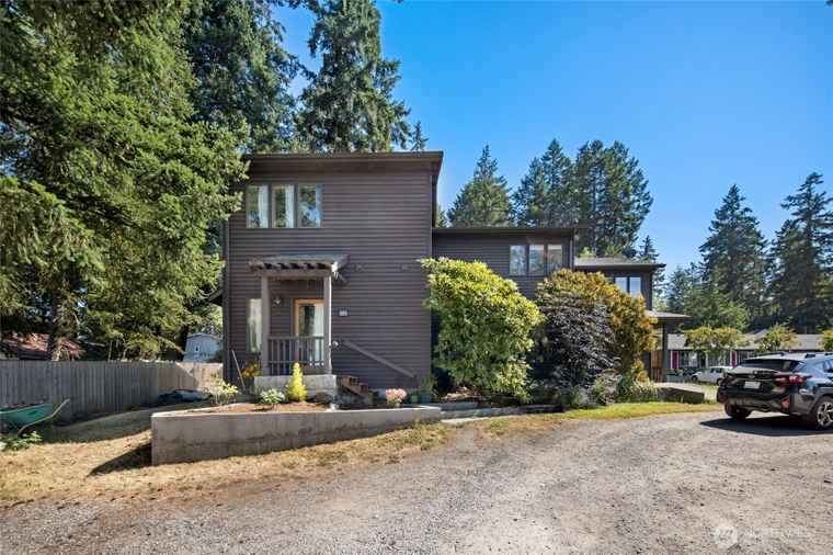 Photo of 959 Guard St Unit A Friday Harbor, WA 98250