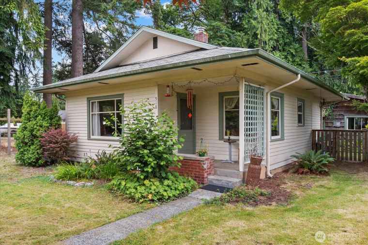 Photo of 518 Hillcrest Dr Arlington, WA 98223
