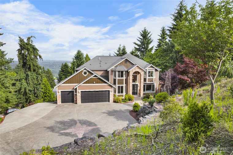 Photo of 3024 41st St SE Puyallup, WA 98374
