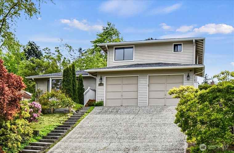Photo of 8929 48th Pl W Mukilteo, WA 98275