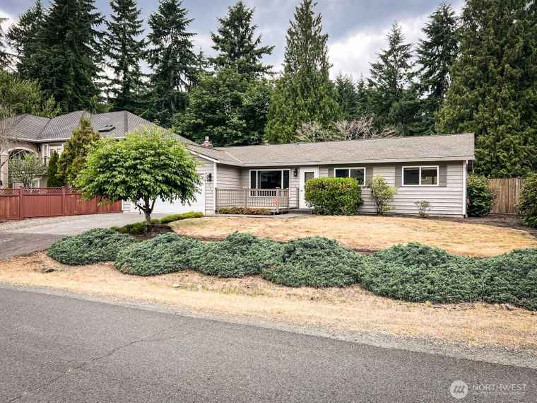 Photo of 14536 NE 184th Pl Woodinville, WA 98072