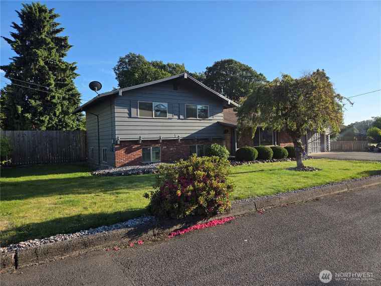 Photo of 447 CC St Woodland, WA 98674