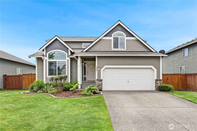Photo of 220 Michell Ln NE Orting, WA 98360