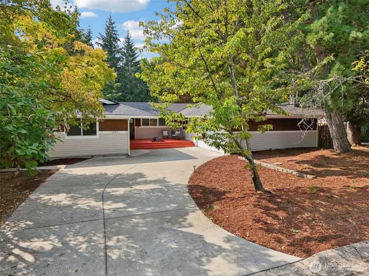 Photo of 3047 124th Ave NE Bellevue, WA 98005
