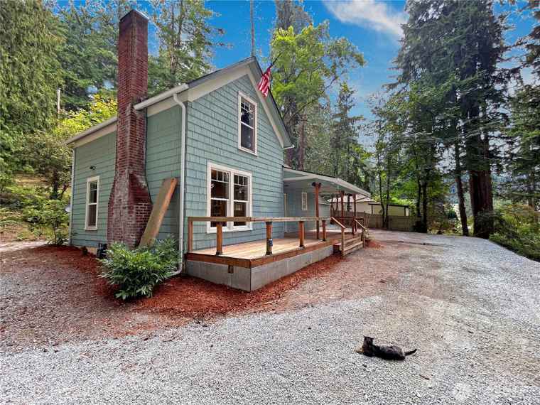 Photo of 1613 S 10th St Mount Vernon, WA 98274