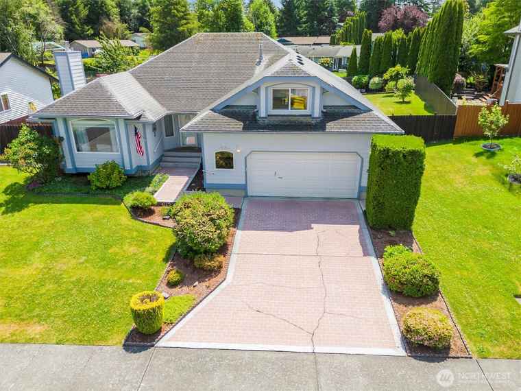 Photo of 6210 Parkland Way Ferndale, WA 98248