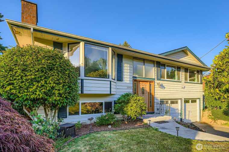 Photo of 26406 Manchester Ave Kent, WA 98032