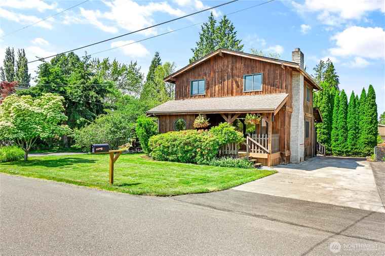 Photo of 2801 Michigan St Bellingham, WA 98226
