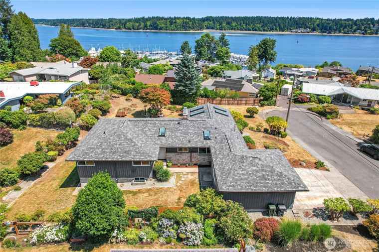 Photo of 1410 Swallow Ln NW Olympia, WA 98502