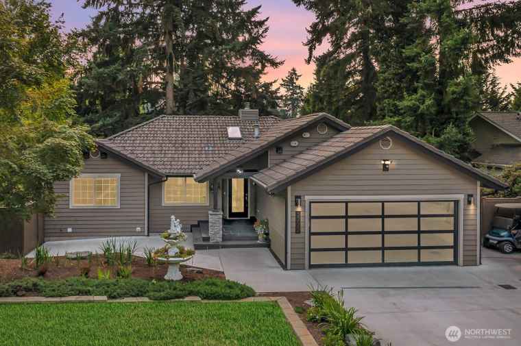 Photo of 2722 210th Ave E Lake Tapps, WA 98391