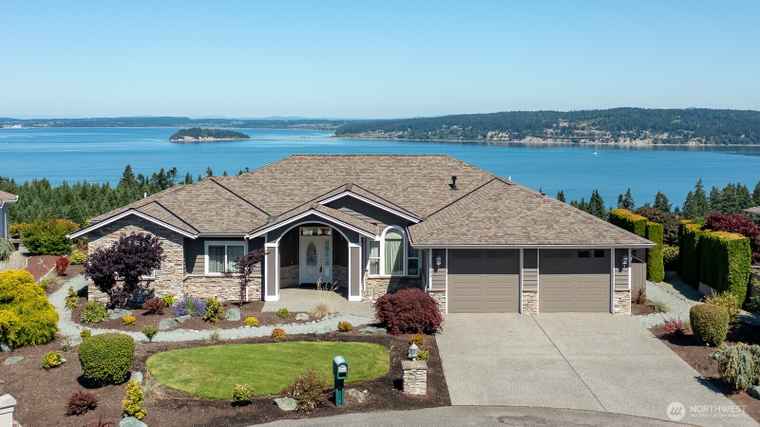 Photo of 1043 Wyndham Way Camano Island, WA 98282