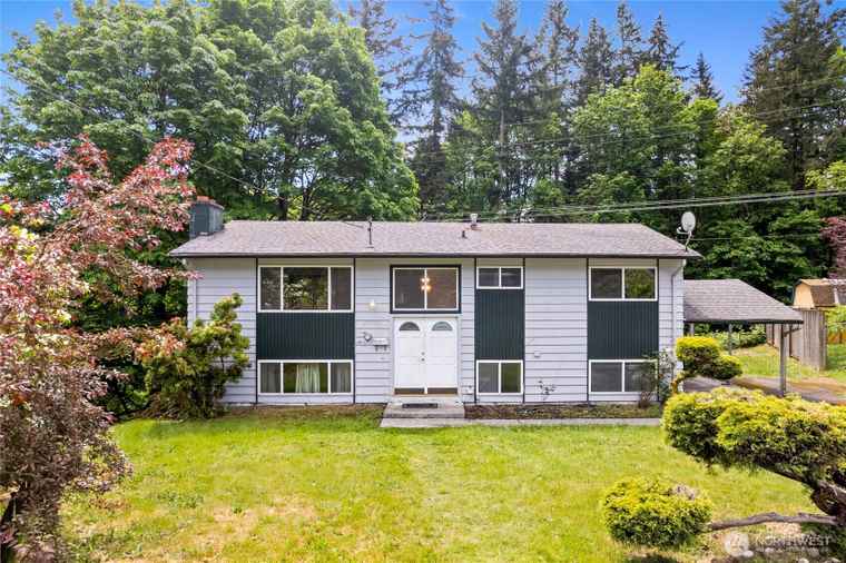 Photo of 22508 W 51 st Ave Mountlake Terrace, WA 98043
