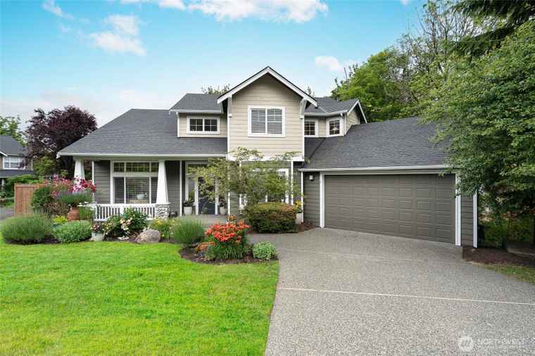 Photo of 1075 SW 12th St North Bend, WA 98045