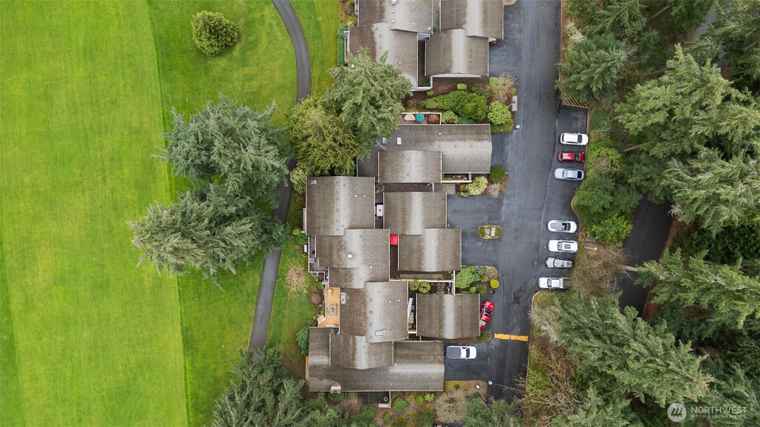 Photo of 6516 NE 171st Pl Kenmore, WA 98028