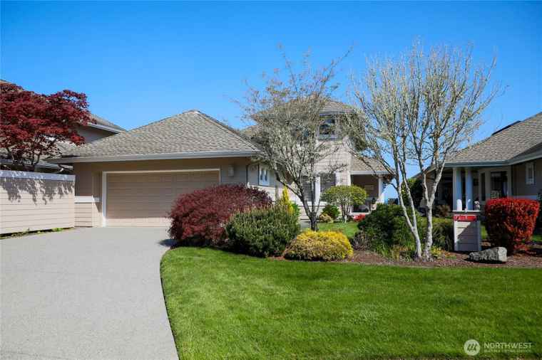Photo of 73 Topside Ct Port Ludlow, WA 98365