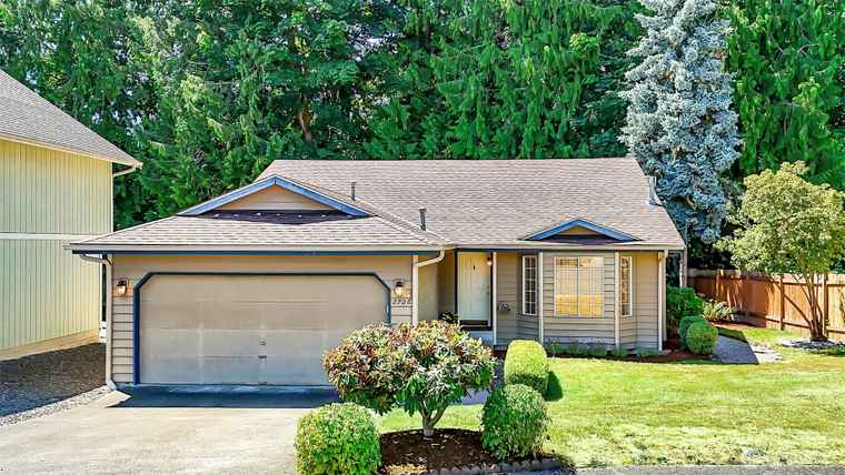 Photo of 2708 106th Dr NE Lake Stevens, WA 98258