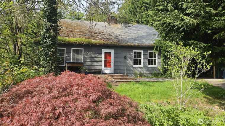 Photo of 9724 Slater Ave NE Kirkland, WA 98033