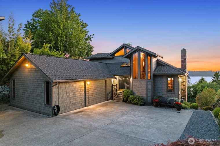 Photo of 10300 64th Pl W Mukilteo, WA 98275
