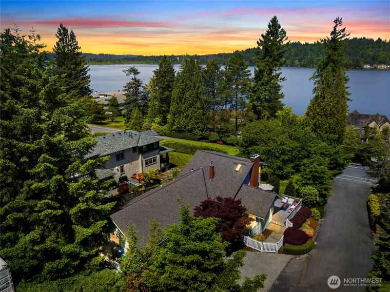 Photo of 3089 W Lake Sammamish Pkwy NE Redmond, WA 98052