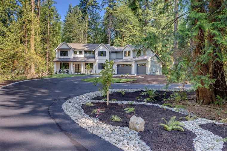 Photo of 15232 NE 195th St Woodinville, WA 98072