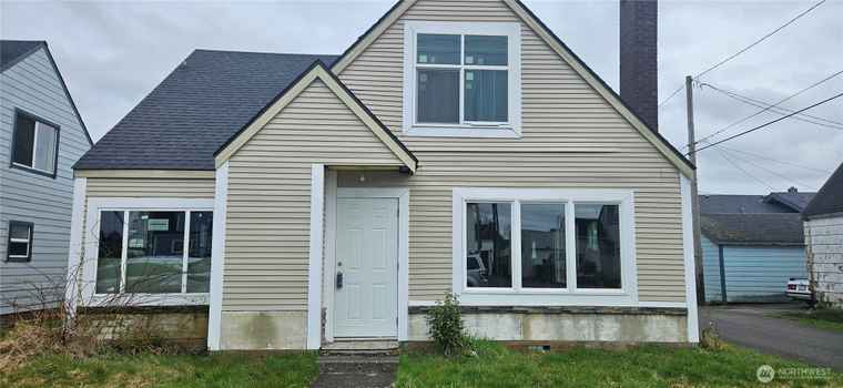 Photo of 612 N Alder St Aberdeen, WA 98520
