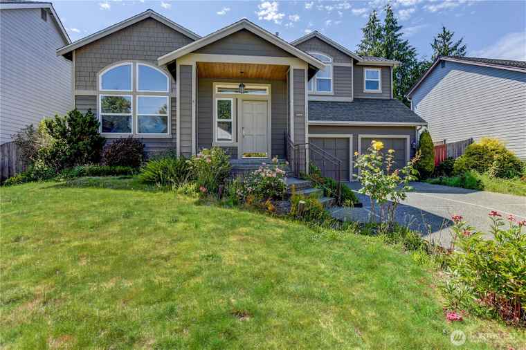 Photo of 14531 86 Pl NE Kenmore, WA 98028