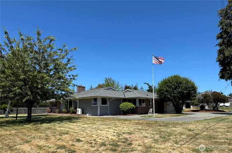 Photo of 851 Heichel Rd Camano Island, WA 98282