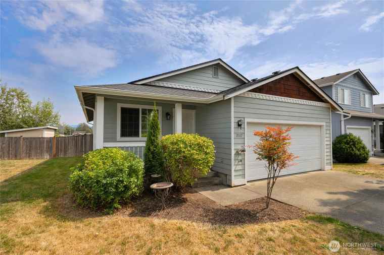 Photo of 15117 45th Dr NE Marysville, WA 98271