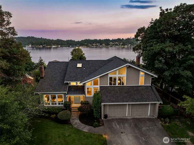 Photo of 8107 Warren Dr NW Gig Harbor, WA 98335