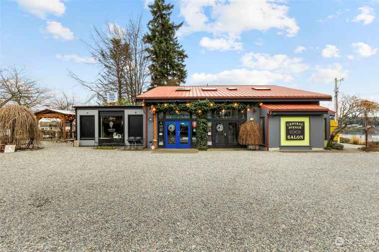 Photo of 25960 Central Ave NE Kingston, WA 98346