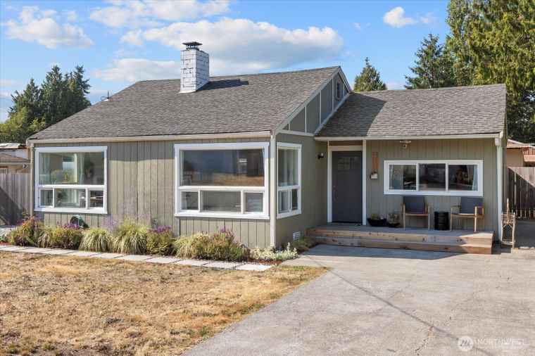 Photo of 2112 S 126th St Seattle, WA 98168