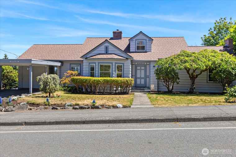 Photo of 3523 Federal Ave Everett, WA 98201