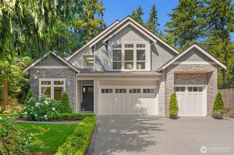 Photo of 23118 3rd Ave SE Bothell, WA 98021