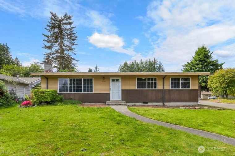 Photo of 7102 E T Tacoma, WA 98404