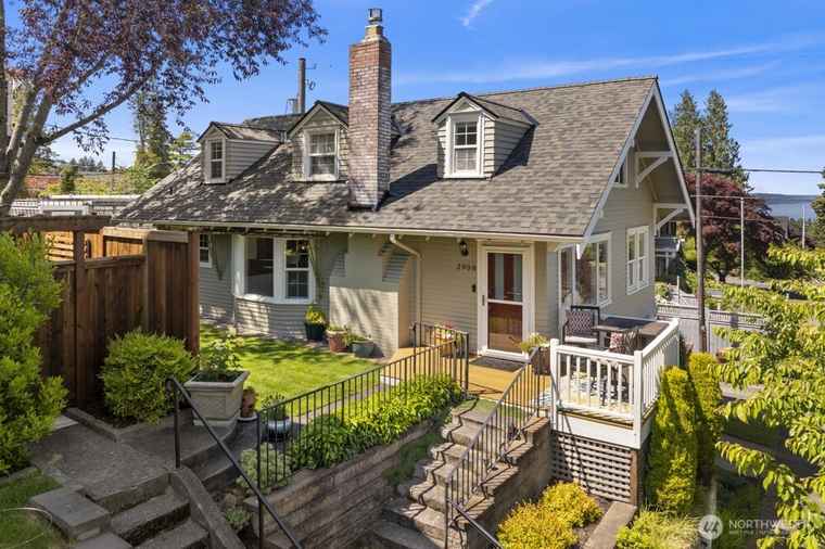 Photo of 2908 N Warner St Tacoma, WA 98407