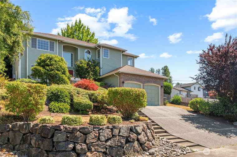 Photo of 5207 69th Dr NE Marysville, WA 98270
