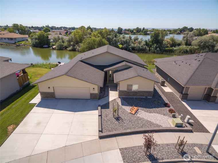Photo of 3435 Blue Heron Ln Moses Lake, WA 98837