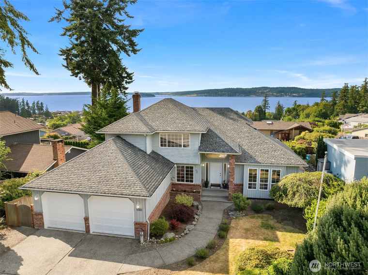 Photo of 1021 N Sunset Dr Camano Island, WA 98282