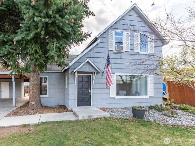 Photo of 1319 Castlerock Ave Wenatchee, WA 98801