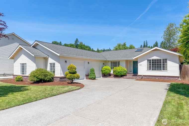 Photo of 2055 Statesman Dr Woodland, WA 98674