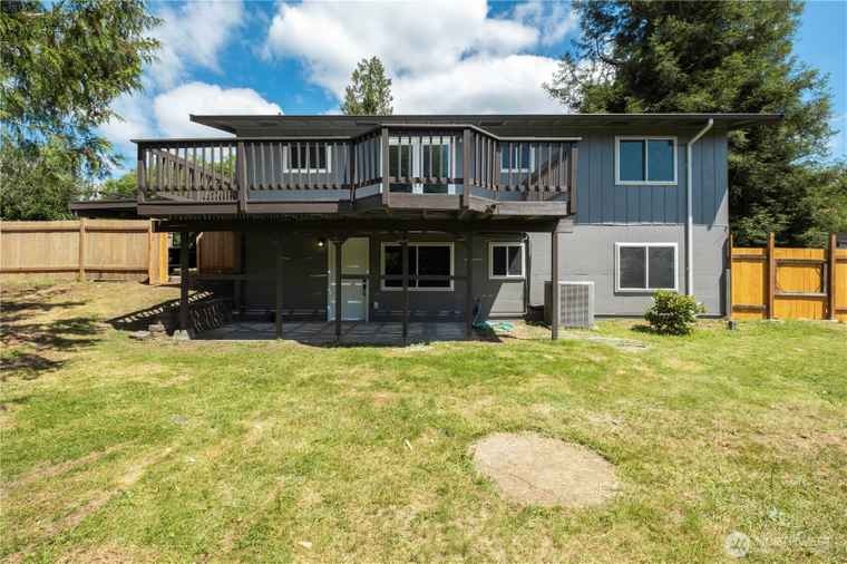Photo of 1626 127th Ave NE Lake Stevens, WA 98258