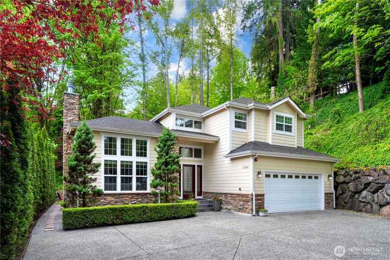 Photo of 1823 Richards Rd Bellevue, WA 98005