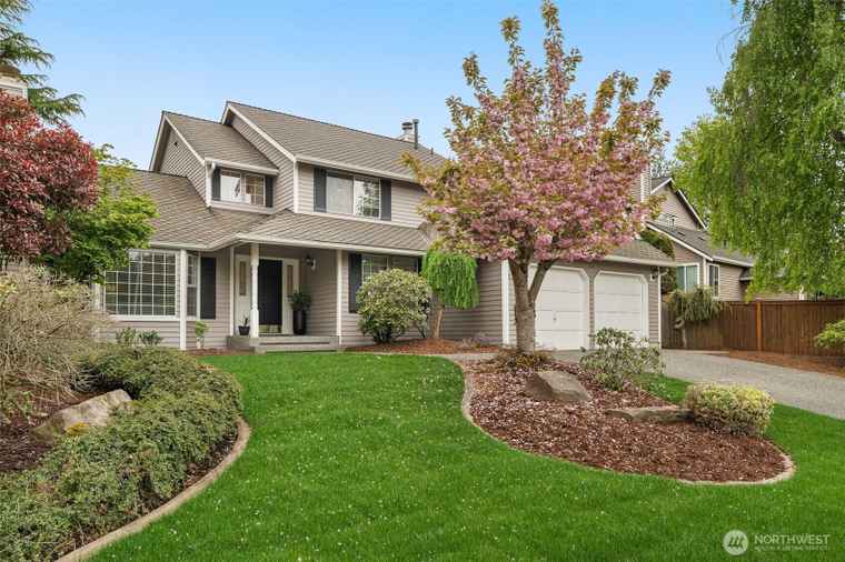 Photo of 13118 Harbour Heights Dr Mukilteo, WA 98275