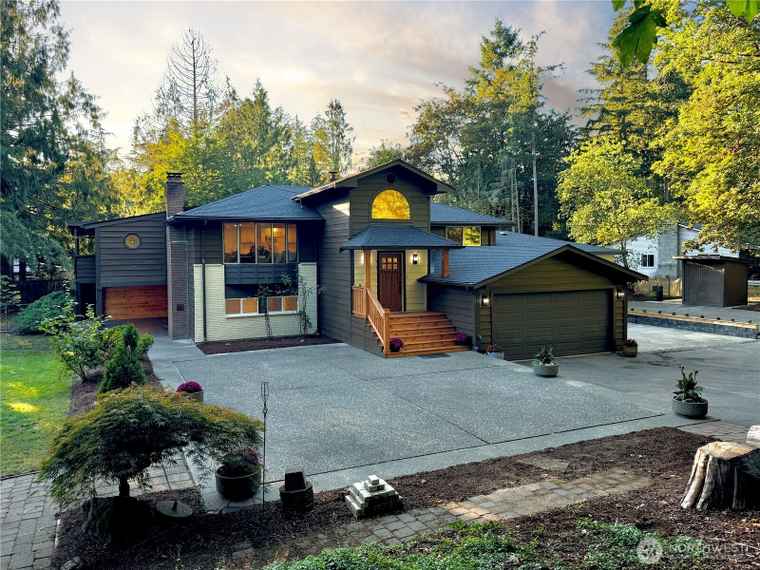 Photo of 31035 229th Ave SE Black Diamond, WA 98010