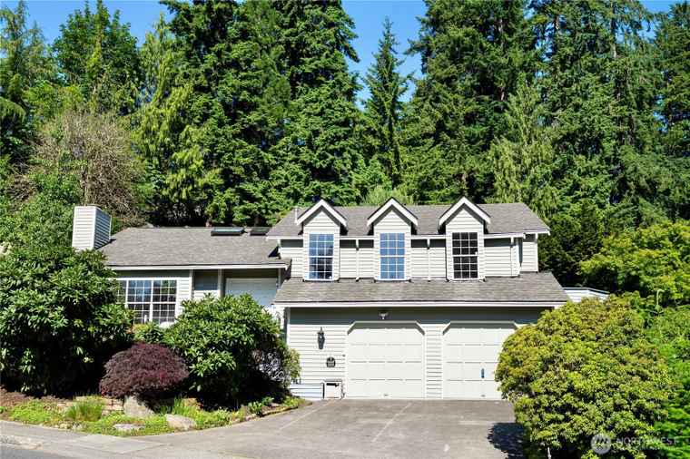 Photo of 4269 181st Pl SE Issaquah, WA 98027