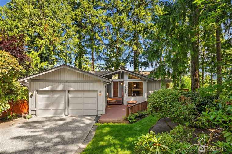 Photo of 18920 NE 20th Ct Redmond, WA 98052