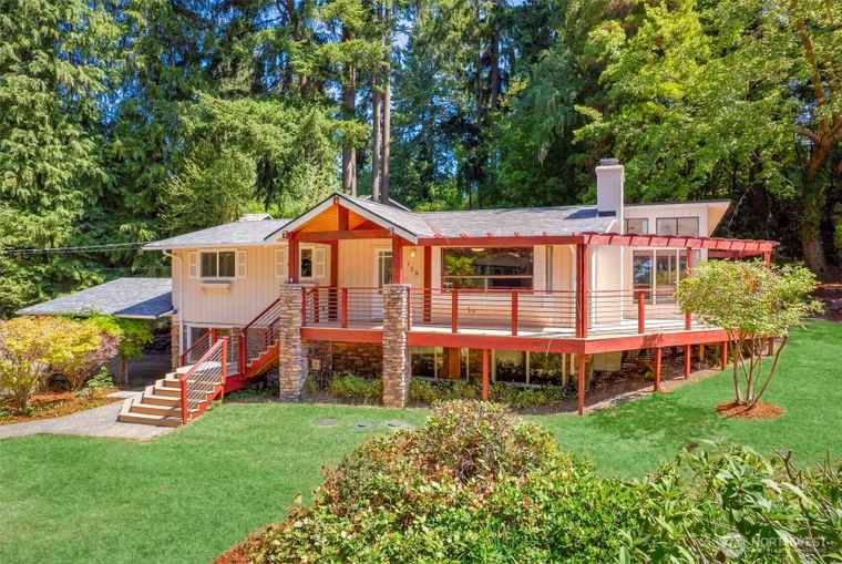 Photo of 156 Madrona Dr NW Gig Harbor, WA 98335